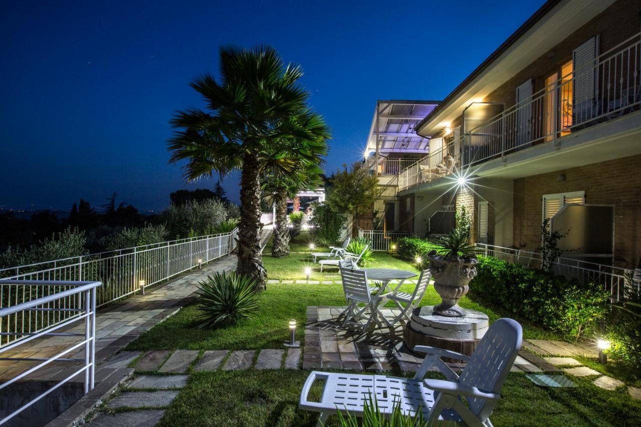Holiday Residence Belohorizonte Macerata Exterior foto